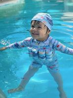 Traje de Baño Enterito con Flotador y Gorro de Baño Niño 2 Piezas 9 a 36 Meses Blue Sea