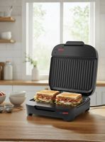 Sandwichera Oster® compacta con platos hondos Negro CKSTSM400