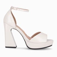 Sandalia Mujer Crema/Charol Cristine 319 Piccadilly