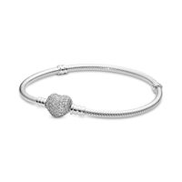 Brazalete en Plata con Broche en Forma de Corazon