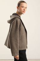 Chaqueta fantasía capucha, beige  Liola