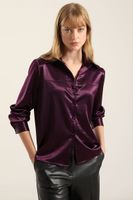 Blusa Semirecta Satin. Ciruela Liola