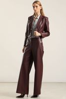 Pantalón ancho, tiro alto, efecto cuero, burdeo Liola