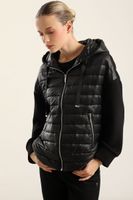 Parka Acolchada Combinada, Negro Liola