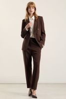 Blazer entallado, cuello smoking, chocolate Liola