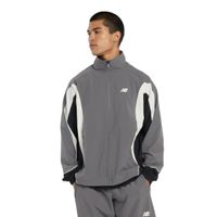 Chaqueta Lifestyle Hombre New Balance In Game Woven Gris