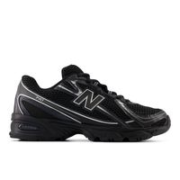 Zapatillas Urbanas Unisex New Balance 740 Negra/Blanco