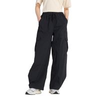 Pantalón Lifestyle Mujer New Balance Woven Cargo Negro