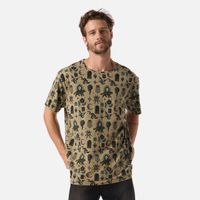 Polera Hombre Esoterica Print Verde Militar Haka Honu V26