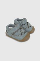 Sandalia Azul con Aplicaciones de Mariposas 23040250V26