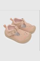 Reina Rosada de Niña