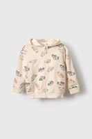 Polerón crema con autos para niños, estilo y comodidad