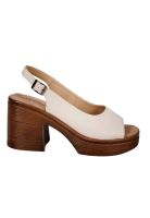 Sandalia Cuero Yanil Beige