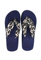 Chalas con plataforma animal print azul mujer