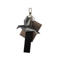 Llavero tarjetero berdi plateado oscuro