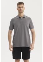 Polera Hombre Pique Detalle En Cuello Gris