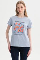 Polera Mujer Gráfica Roll Up Celeste