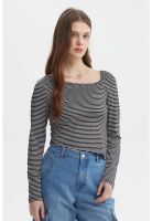 Polera Mujer Asimétrica Rayas Negro