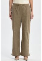 Pantalón Mujer Calce Recto Detalle Pretina Verde