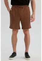 Bermuda Hombre Calce Recto Café
