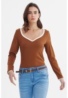 Polera Mujer Ajustado Cuello V Café
