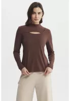 Polera Mujer Slim Cuello Apoyado Café Claro