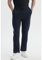 Pantalón Buzo Hombre Calce Recto Slim Azul Marino