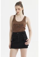 Polera Mujer Rib Aplicación Rivets Y Print Café Oscuro