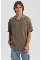 Camisa Hombre Lisa Bolsillo Café