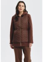 Parka Mujer Con Rombos Café Oscuro