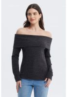 Sweater Mujer Slim Hombro Descubierto Negro