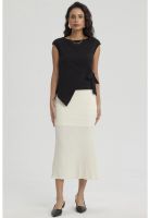 Polera Mujer Con Bote Escote Cruz Negro