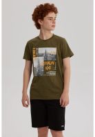 Polera Niño Básica Estampada Verde Militar