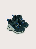 Botin outdoor para niño color azul con velcro
