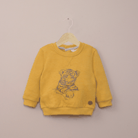 Polerón amarillo de  niño