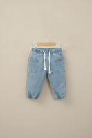 Jeans jogger azul de niño