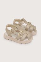 Sandalia dorada de niña