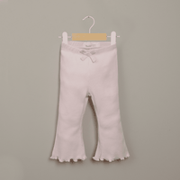 Calza flare rosada de niña