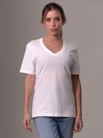 Polera Ck Embro Badge V-Neck Blanco Calvin Klein