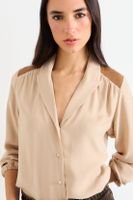 Blusa Lisa Beige iO 14020126011106