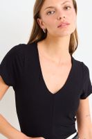 Polera Manga Corta Lisa Negro iO 14204225104102