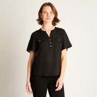 Blusa Negra con Bolsillos Frontales