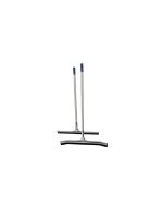 BOTA AGUA METÁLICO CON MANGO 46 cm