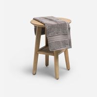 Toalla de Mano Lisa Basic 700 Gramos Tostado