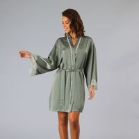 Bata Satín Encaje Verde