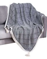 Mantas para sofas camas u oficinas con pompon 130x150 cm Negro