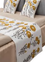 SET DE PIECERA MAS 2 FUNDAS BORDADAS TH22