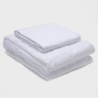 COMBO SABANA BLANCA + CUBRECOLCHON 1,5 PLAZAS