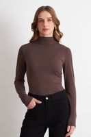 Polera Manga Larga Cuello Alto Café	 Nicopoly