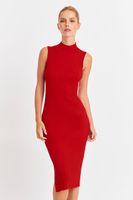 Vestido Acanalado Cuello Alto Rojo Nicopoly